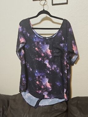 torrid Galaxy Print Scoop Neck Top - Black, Purple, Pink